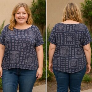Cato Blue Boho Print Short Sleeve High-Low Top
18/20W